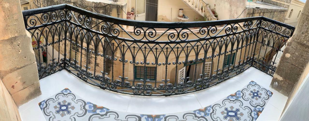 Отель Santa Marija House Виктория Экстерьер фото